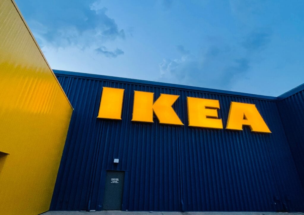 IKEA Logo Building
