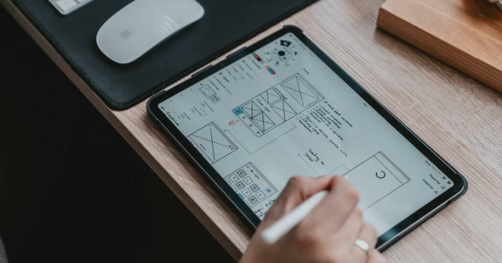 planning logo size for a brand using a tablet