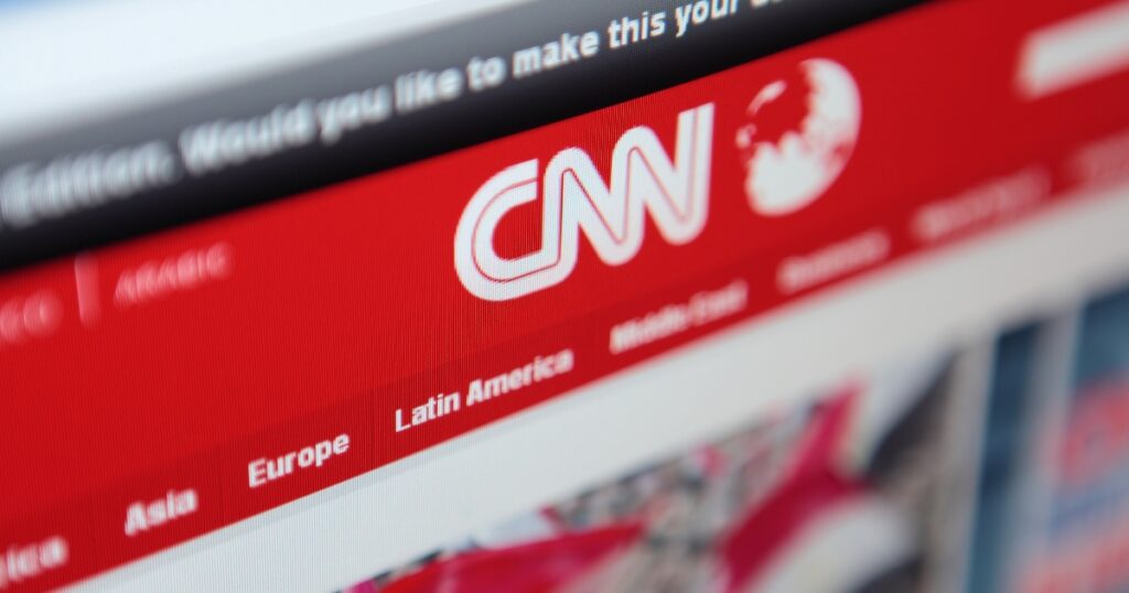 picture of the CNN website where the camera is only focused on the website's logo while the sides are blurry